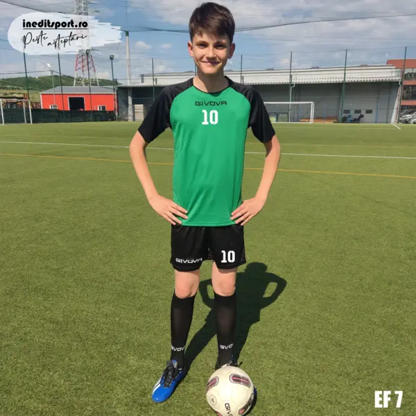 Echipament fotbal copii si adulti CAPO EF7 L, Verde
