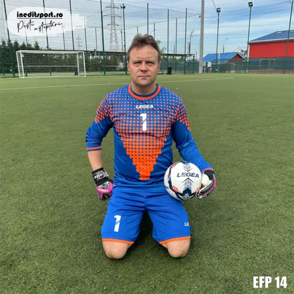 Echipament portar copii si adulti ALLIANZ personalizabil EFP14 XL, Tricou albastru cu portocaliu și șort albastru