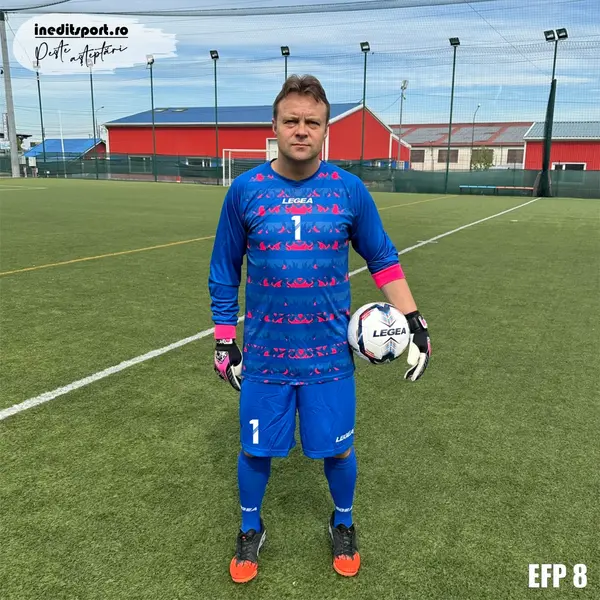 Echipament portar copii si adulti VELODROME personalizabil EFP8 L, Tricou roz cu albastru și șort albastru