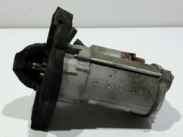 Electromotor 233003131R Nissan Qashqai 2 (2013-2016) [J11] 1.6 dci R9M 410
