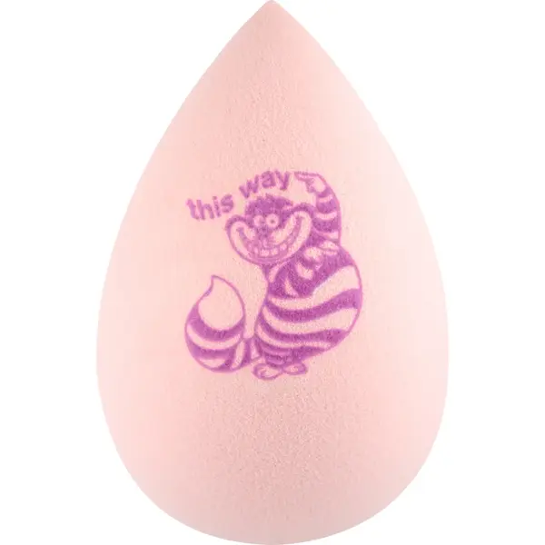 essence Disney Alice in Wonderland burete pentru machiaj 01 This Way Or That Way? 1 buc