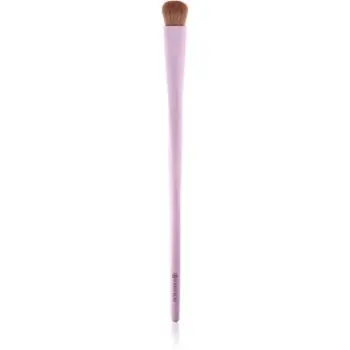 essence Throwing a little shade pensula rotunda pentru machiaj