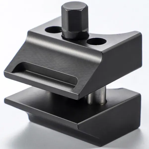 Extractor/Separator universal pentru fanta fuzeta, pentru demontarea amortizorului din fuzeta, actionare hex 10 mm, material AISI 1045 calit, compatibil VW/Audi/BMW/Ford/Peugeot/Citroen