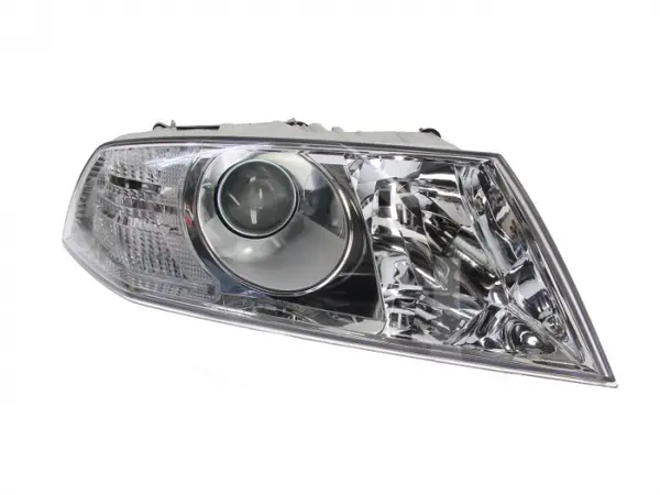 Far dreapta (H1 H7, reglaj electric, cu motoras, fundal cromat) SKODA OCTAVIA II