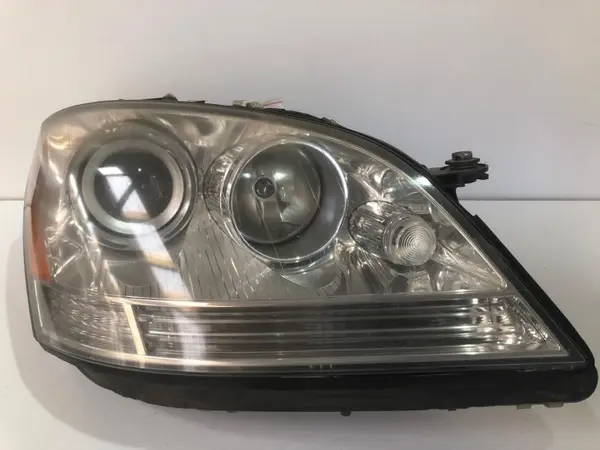 Far dreapta Mercedes ML (2006-2011)[w164]