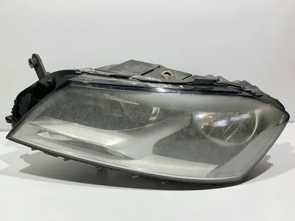 Far stanga 3AC941005 Volkswagen Passat B7 (2010-2014)