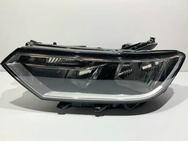 Far stanga 3G2941005C Volkswagen Passat B8 (2014-2019)