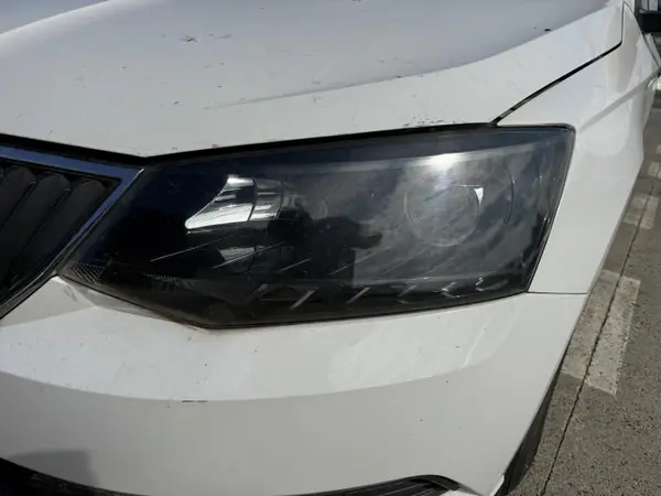 Far stanga 6V1941015B Skoda Fabia 3 (2014-2018)