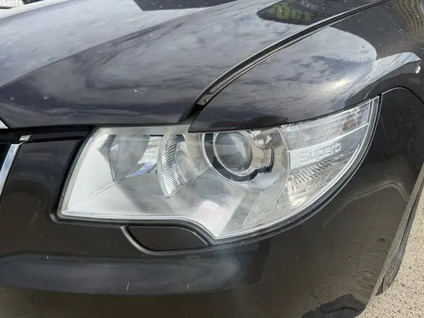 Far stanga bixenon adaptiv 3T1941015B Skoda Superb 2 (2008-2013)