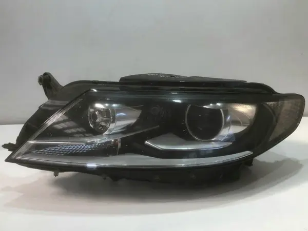 Far stanga cu lupa si xenon 3C8941031B Volkswagen Passat CC facelift (2012-2016)