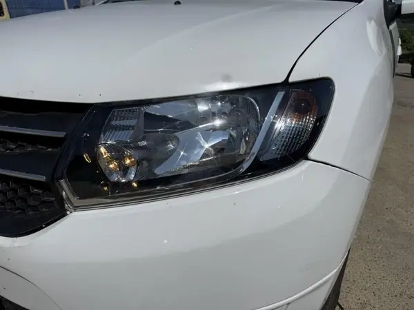 Far stanga Dacia Sandero 2 (2012-2017)