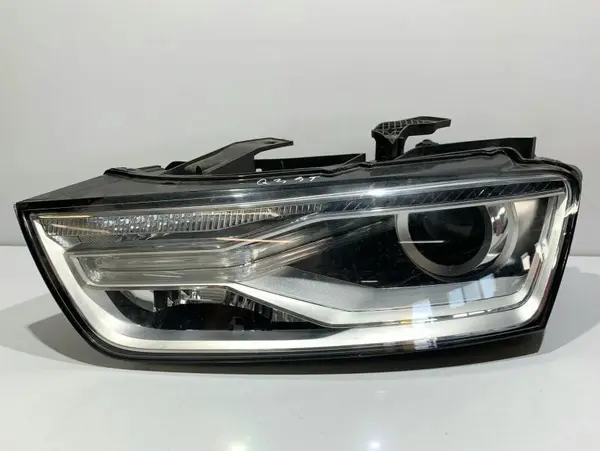 Far stanga xenon led 8U0941005D Audi Q3 facelift (2014-2018)