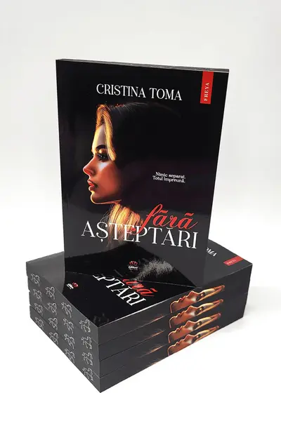 Fără așteptări - PRINTED EDGES