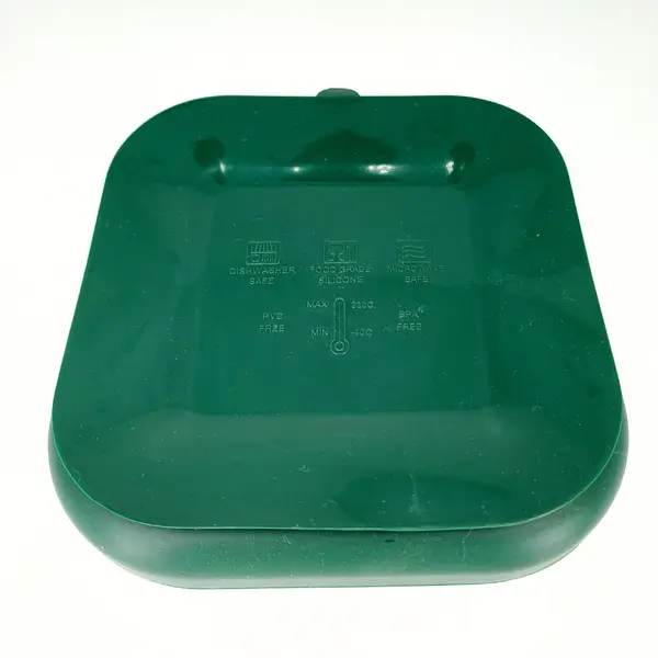 Farfurie patrata din silicon compartimentata Coccorito Dark Green