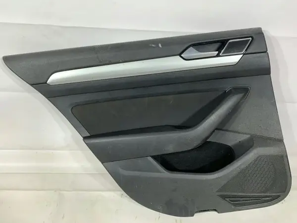 Fata usa interioara stanga spate 3G5867211 Volkswagen Passat B8 (2014-2019)