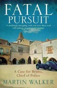 Fatal Pursuit, Paperback/Martin Walker