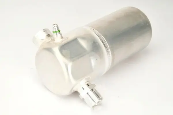 Filtru uscator AC VOLVO 740, 760, 780, 940, 940 II 2.0-2.9 intre 1981-1998
