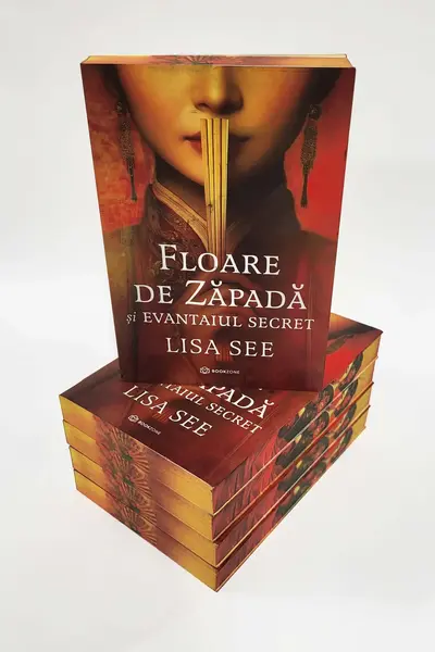Floare de Zăpadă și evantaiul secret - PRINTED EDGES
