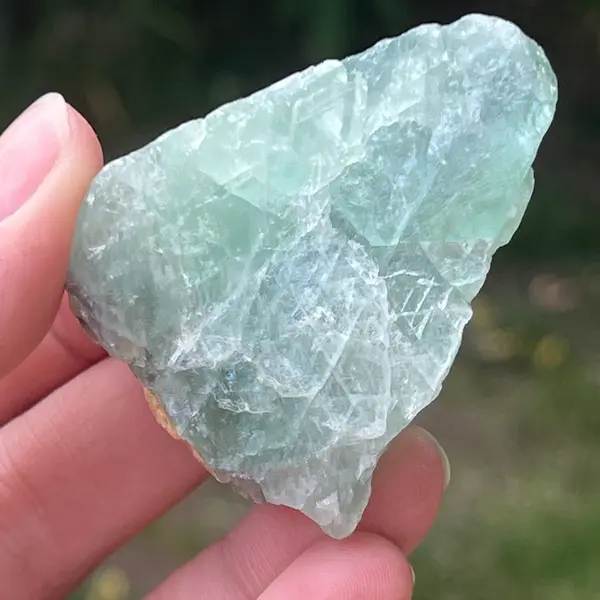 Fluorit piatra bruta din Namibia Africa model 11