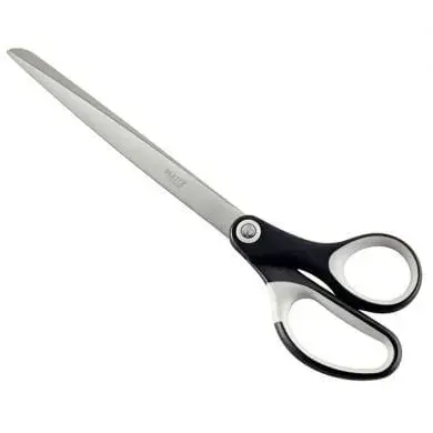 Foarfeca pentru birou otel 26 cm negru Leitz Titanium Foarfeca pentru birou otel 26 cm negru Leitz Titanium