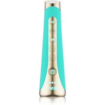 FOREO FAQ™ 102 aparat pentru netezirea și atenuarea ridurilor