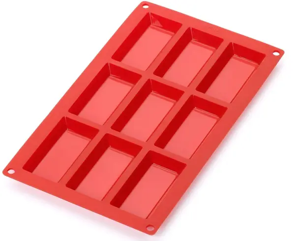 Formă din silicon pentru financiers Lekue - 30 x 17.5 x 1.2 cm, 9 cavități, roșie