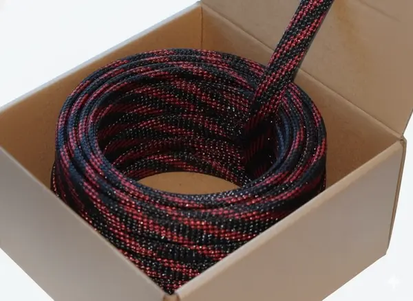 Four Connect 4-NS100M-BR6, Tresa Nylon Protectie Cablu Neagra-Rosie, 6 12 mm, Rola 100 m