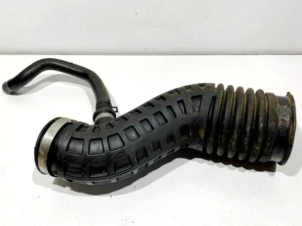 Furtun admisie aer 1022314S01 Nissan Qashqai (2007-2010) [J10] 2.0 dci M9R