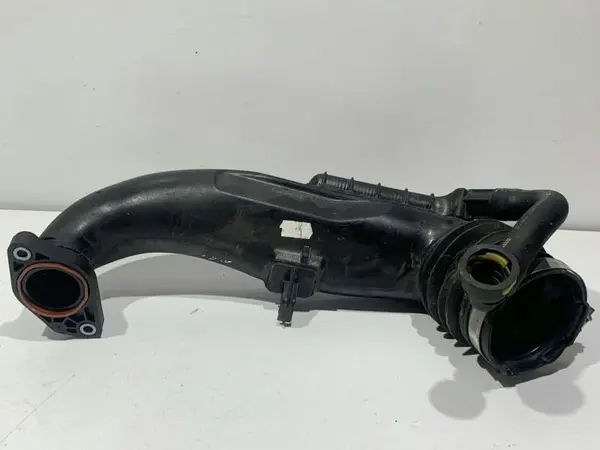 Furtun admisie aer 8200921878 Renault Megane 3 (2008-2012) 1.5 dci 110 cp K9K (898)
