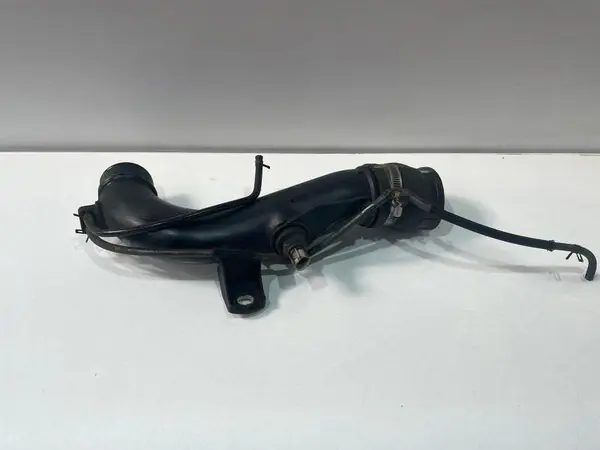 Furtun intercooler 17362-0r010 Toyota Corolla Verso (2004-2009) 2.2d