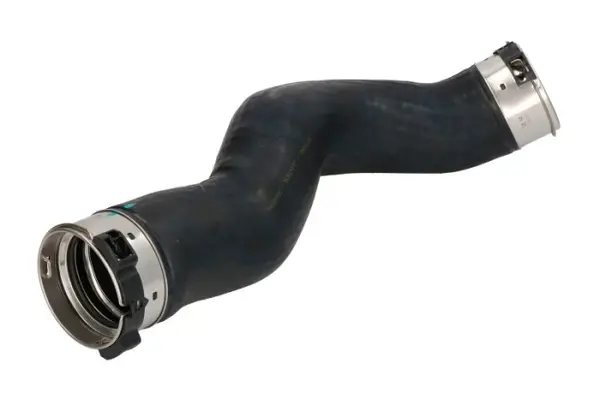 Furtun intercooler Stanga (negru) potrivit BMW 1 (F20), 1 (F21), 2 (F22, F87), 3 (F30, F80), 3 (F31), 3 GRAN TURISMO (F34), 4 (F32, F82), 4 (F33, F83) 1.5D 1.6D 2.0D 09.10-