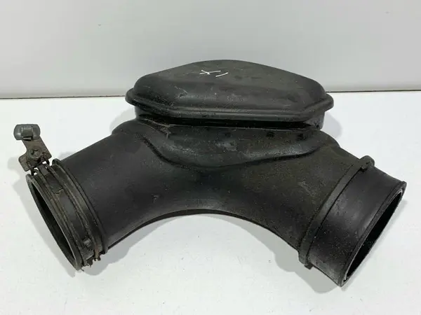 Furtun / rezonator admisie aer 28138-2Y310 Hyundai Tucson II (2010->) 1.7 crdi D4FD