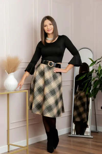 Fusta clos Stephanie in carouri cu centura in talie - Olive Serenity