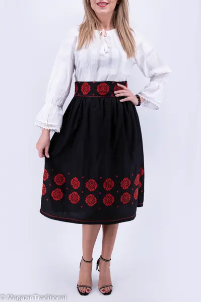 Fusta stilizata cu motive traditionale Ofelia 5