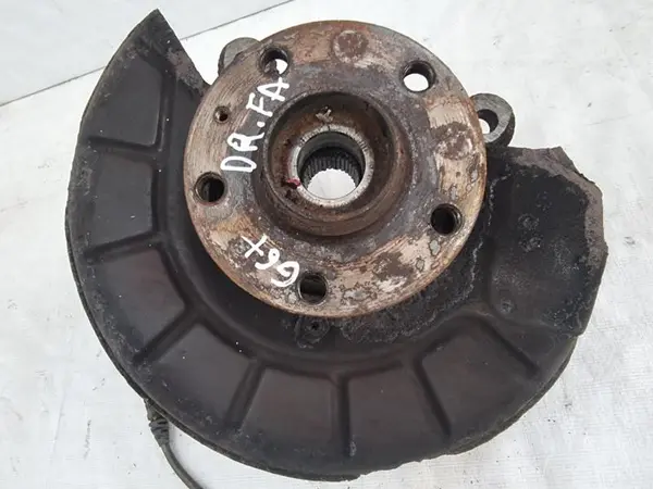 Fuzeta dreapta fata 1K0407256AA Volkswagen Golf 6 plus (2009-2014) 1.6 tdi CAYC