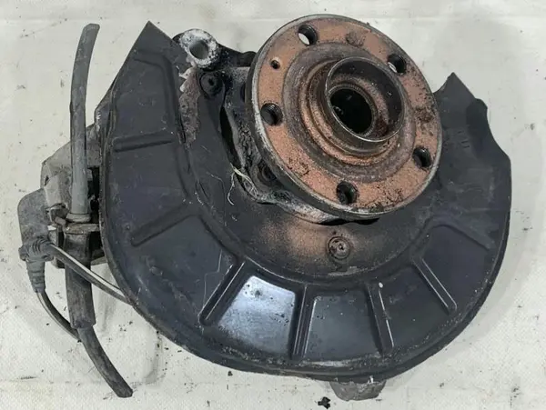 Fuzeta dreapta fata 1K0615312F Volkswagen Golf 6 (2008-2013) 2.0 tdi