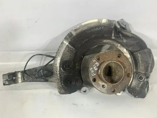 Fuzeta dreapta fata 6775768 BMW Seria 7 (2008-2015) [F01, F02] 3.0d N57d30A