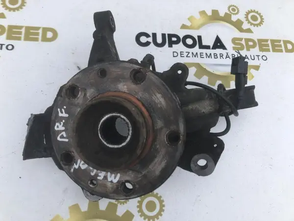 Fuzeta dreapta fata Renault Megane 2 (2003-2008) 1.9 dci