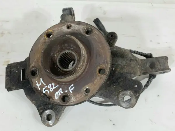 Fuzeta dreapta fata Renault Megane 3 (2008-2012) 1.5 dci K9K 830