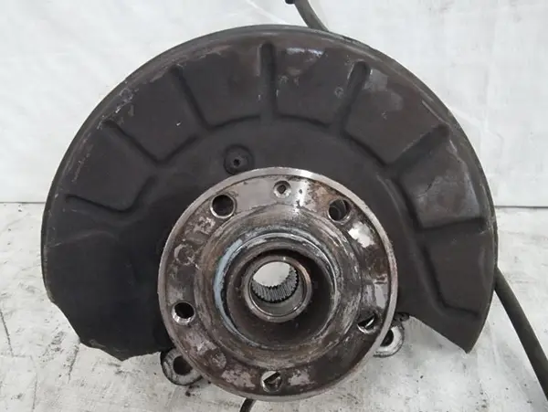 Fuzeta dreapta fata Volkswagen Sharan (2010-2015) [7N] 2.0 tdi CFFB