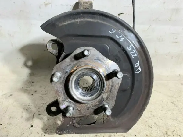 Fuzeta stanga fata 40015-JD040 Nissan Qashqai facelift (2010-2013) [J10] 1.6 dci R9M
