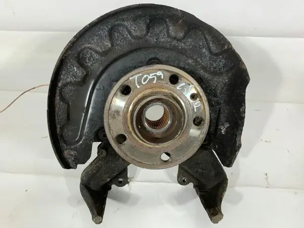 Fuzeta stanga fata 6Q0407255AC Audi A1 (2010->) [8X1] 1.6 tdi CAY, CAYA
