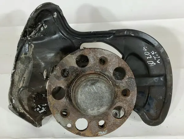 Fuzeta stanga fata A2043320101 Mercedes C-Class (2007-2010) [W204] 2.2 cdti A651911
