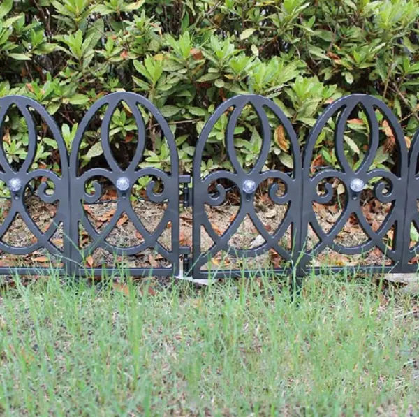 Gardulet decorativ din plastic negru cu 16 becuri solare, 56.5x30cm, 4 bucati set