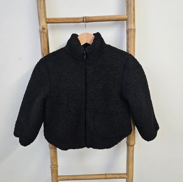Geaca Neagra Cu Blanita - 92