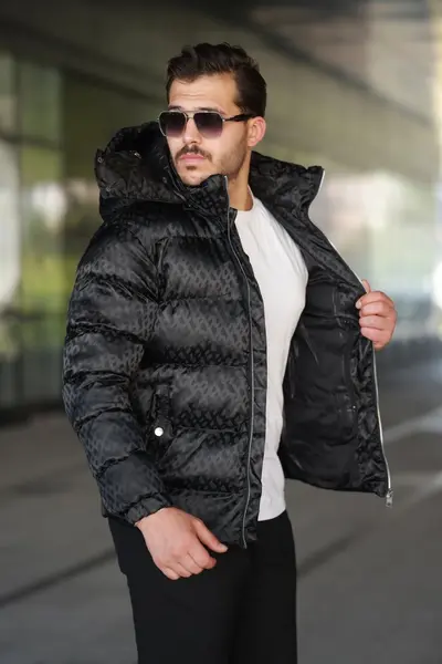 GEACĂ PUFFER FASHION PREMIUM – BLACK MONOGRAM GCBS1 (MĂRIME: XL)
