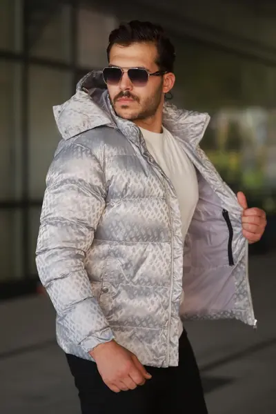 GEACĂ PUFFER FASHION PREMIUM – SILVER MONOGRAM GCBS2 (MĂRIME: S)