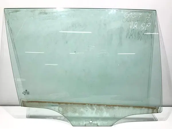 Geam usa dreapta spate 5G9845026 Volkswagen Golf 7 (2012-2017)