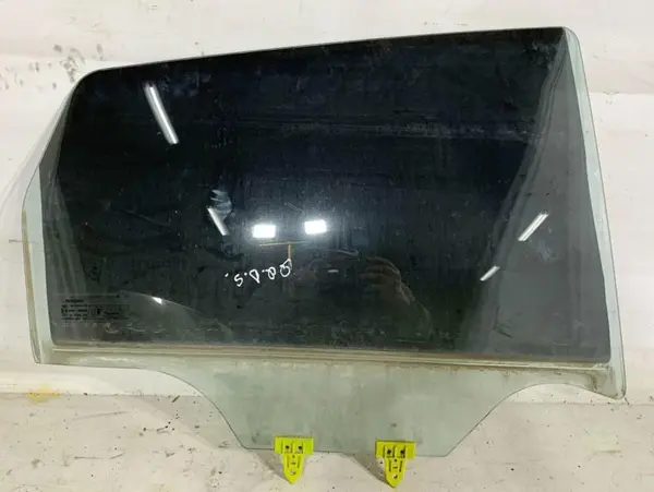 Geam usa dreapta spate Nissan Qashqai facelift (2010-2013) [J10]