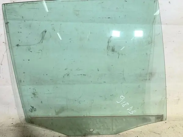 Geam usa dreapta spate Volkswagen Tiguan (2007-2011)